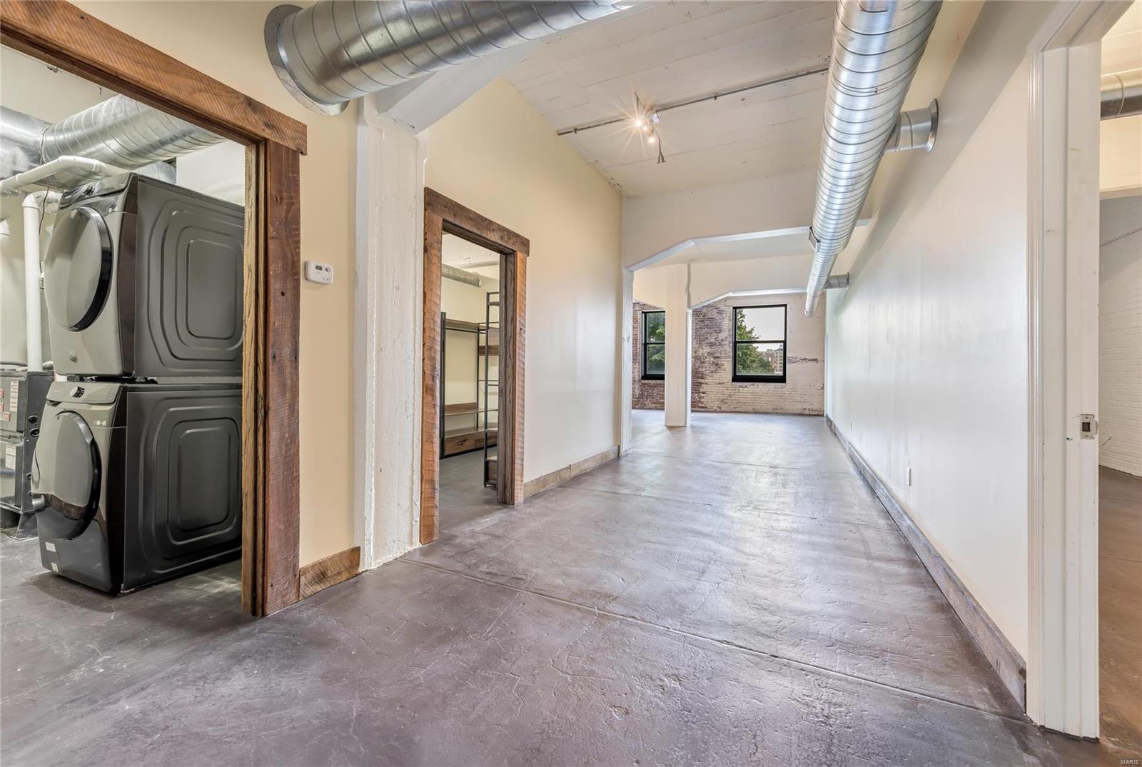 Christys - Commercial Sale