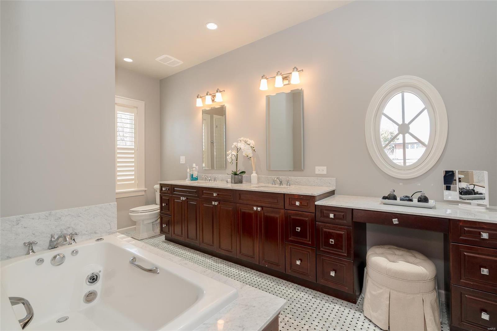 Hillcrest - Residential