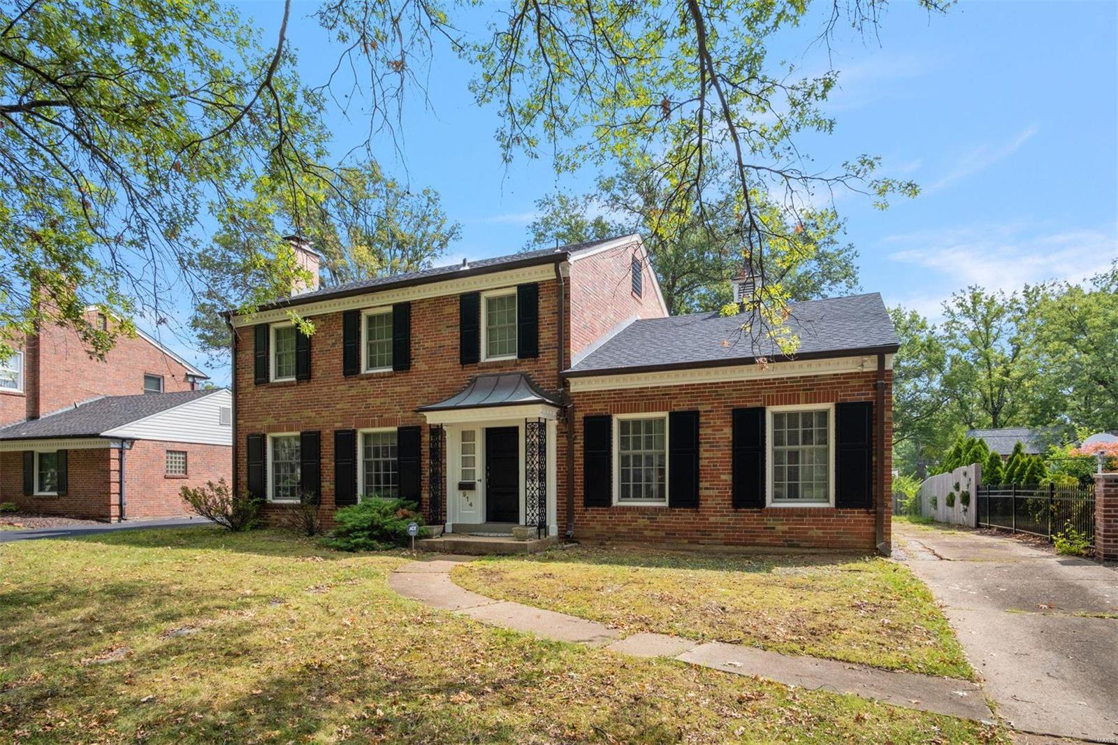 Davis Place - Residential