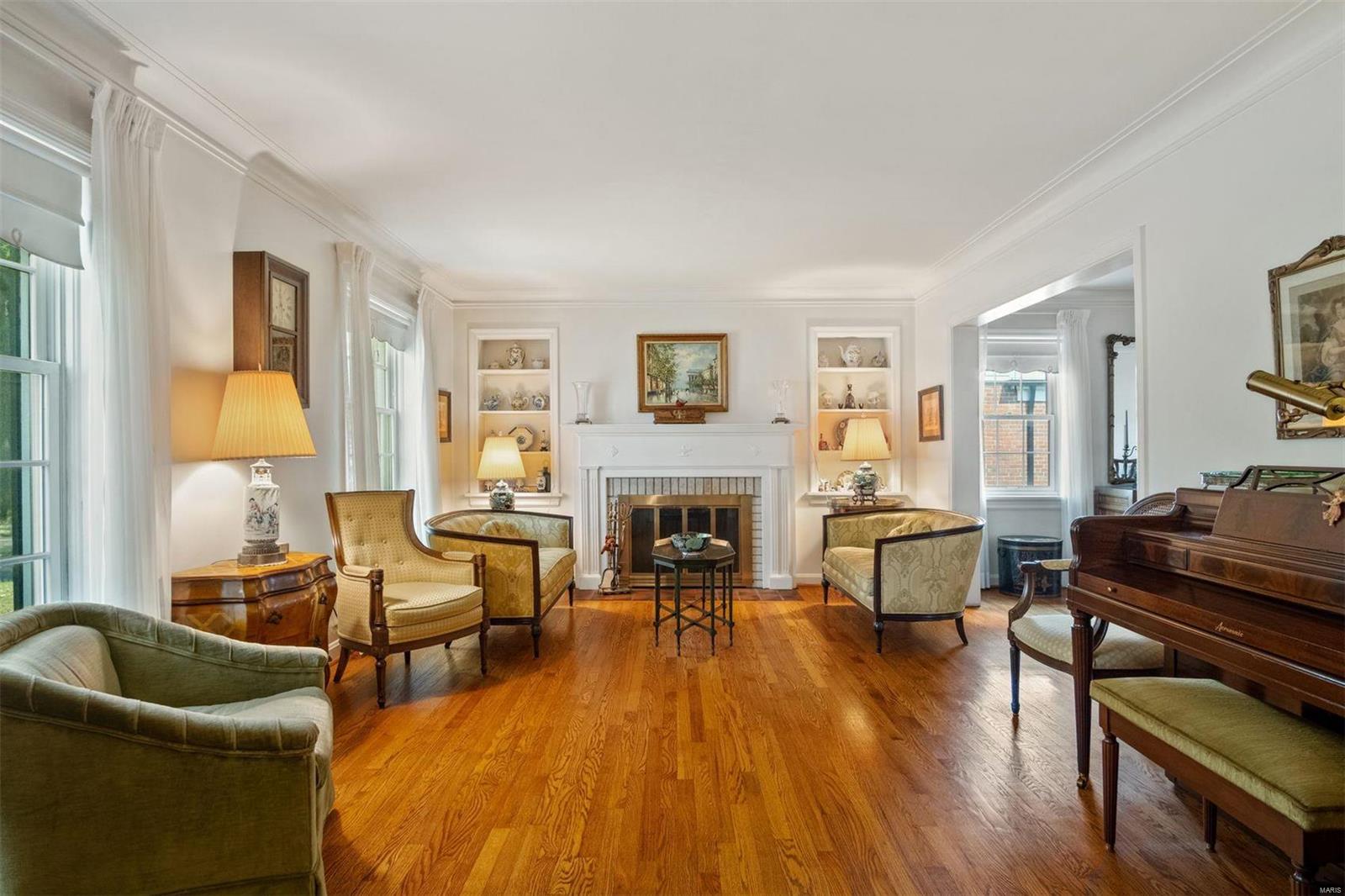 Davis Place - Residential