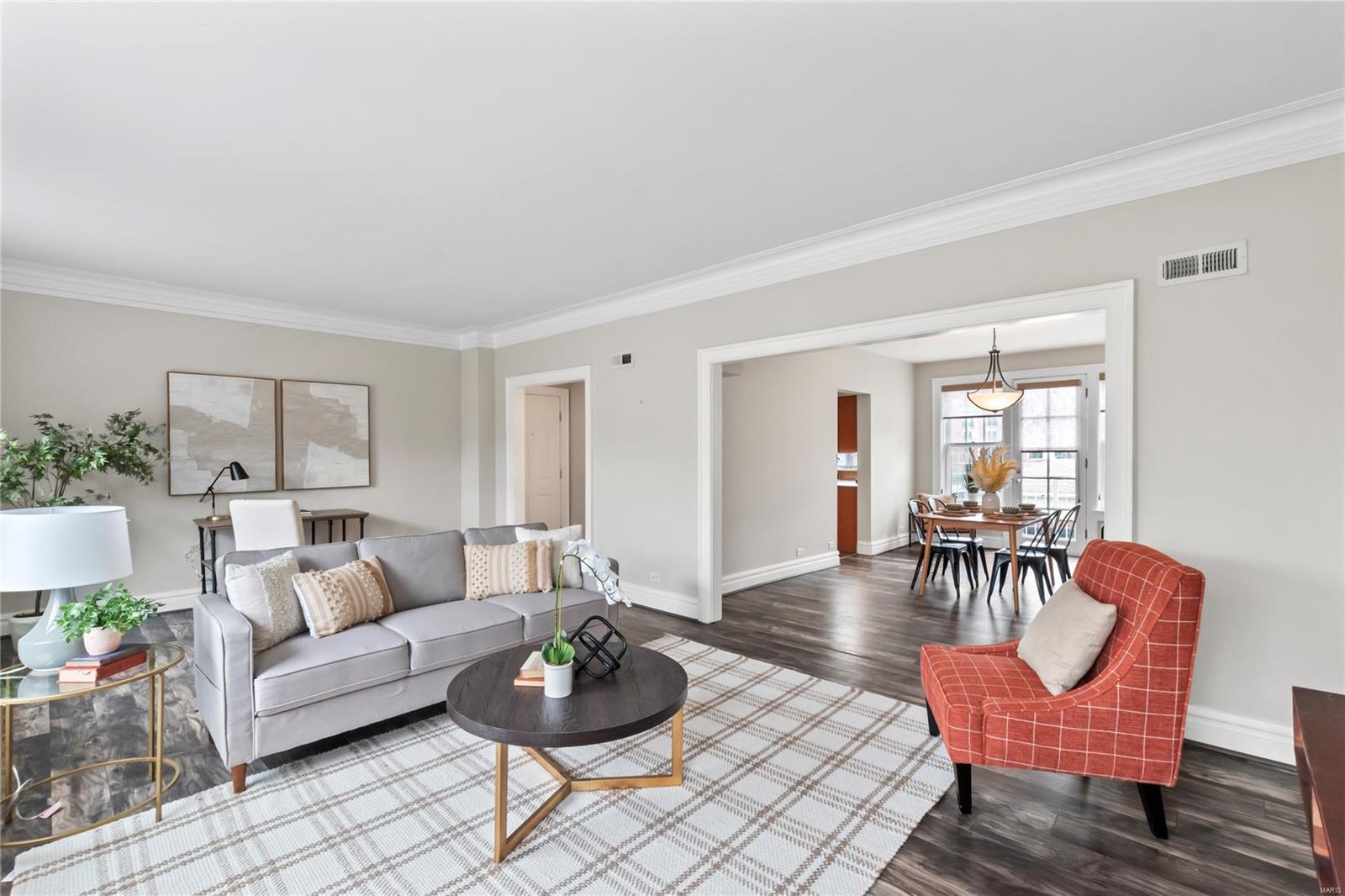 321 Belt Avenue 202
