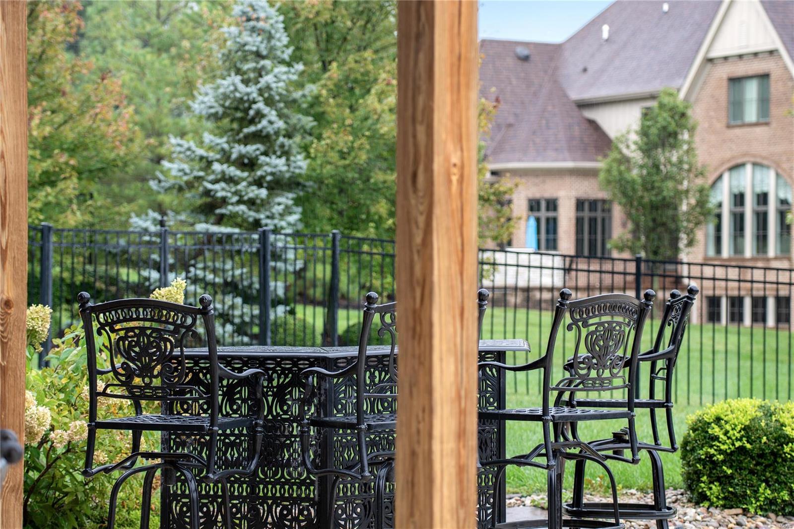 Devonworth - Residential