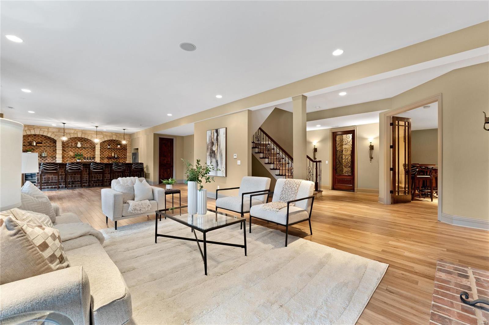 Devonworth - Residential