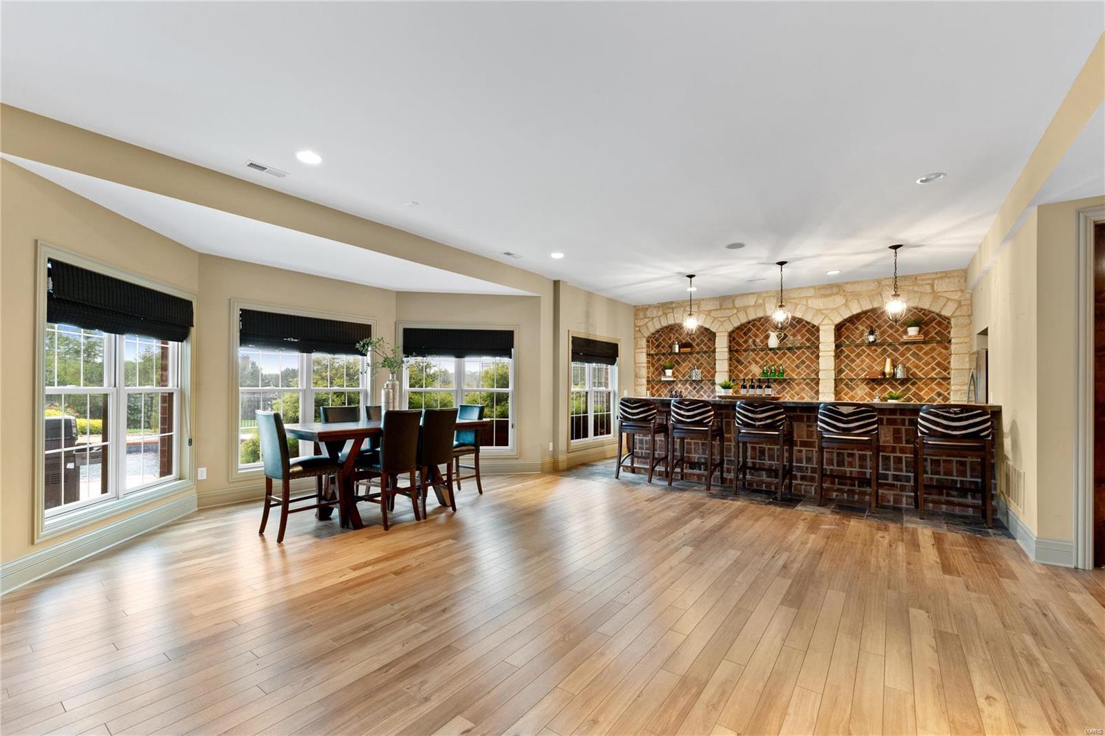 Devonworth - Residential