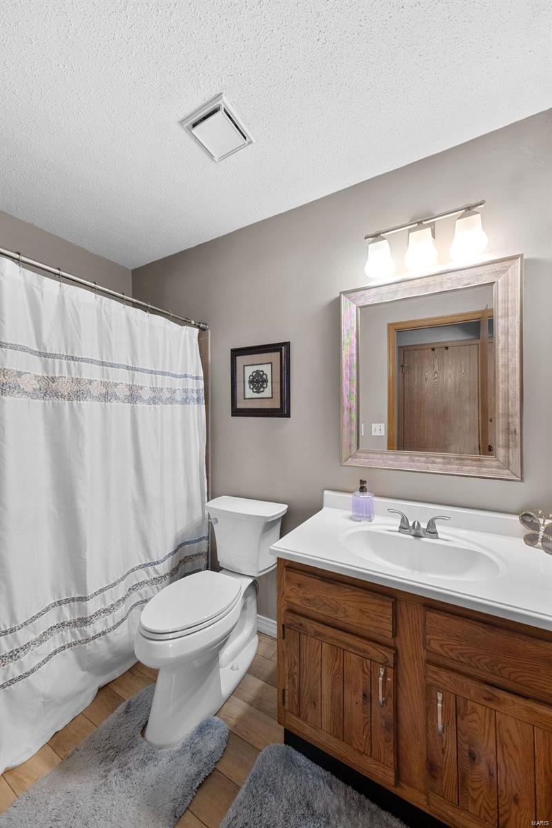 Lake Saint Louis, Missouri 63367, United States, 3 Bedrooms Bedrooms, ,3 BathroomsBathrooms,Residential,Pending,37773