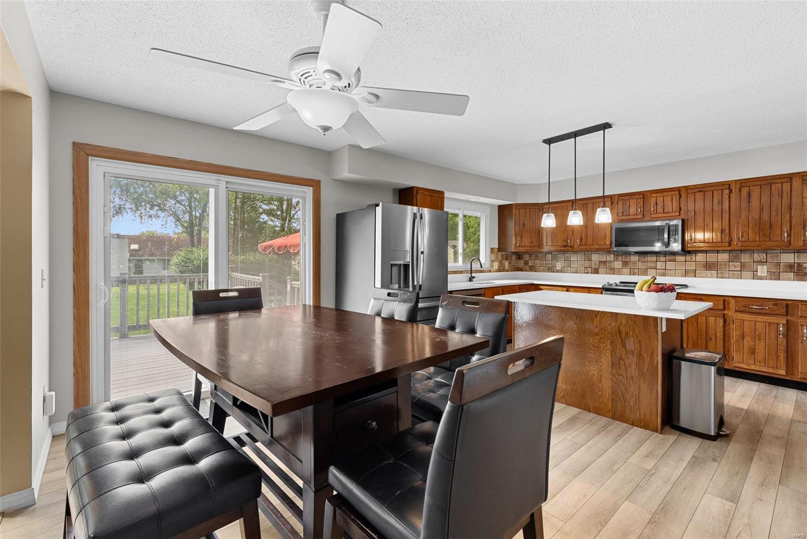 Lake Saint Louis, Missouri 63367, United States, 3 Bedrooms Bedrooms, ,3 BathroomsBathrooms,Residential,Pending,37773