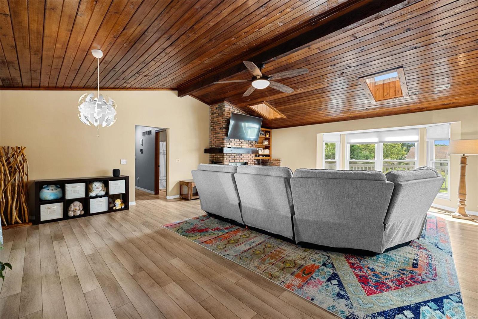 Lake Saint Louis, Missouri 63367, United States, 3 Bedrooms Bedrooms, ,3 BathroomsBathrooms,Residential,Pending,37773