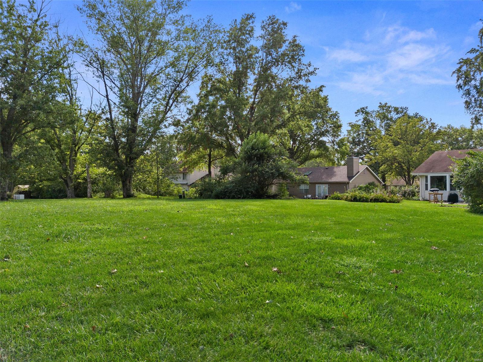 Lake Saint Louis, Missouri 63367, United States, 3 Bedrooms Bedrooms, ,3 BathroomsBathrooms,Residential,Pending,37773