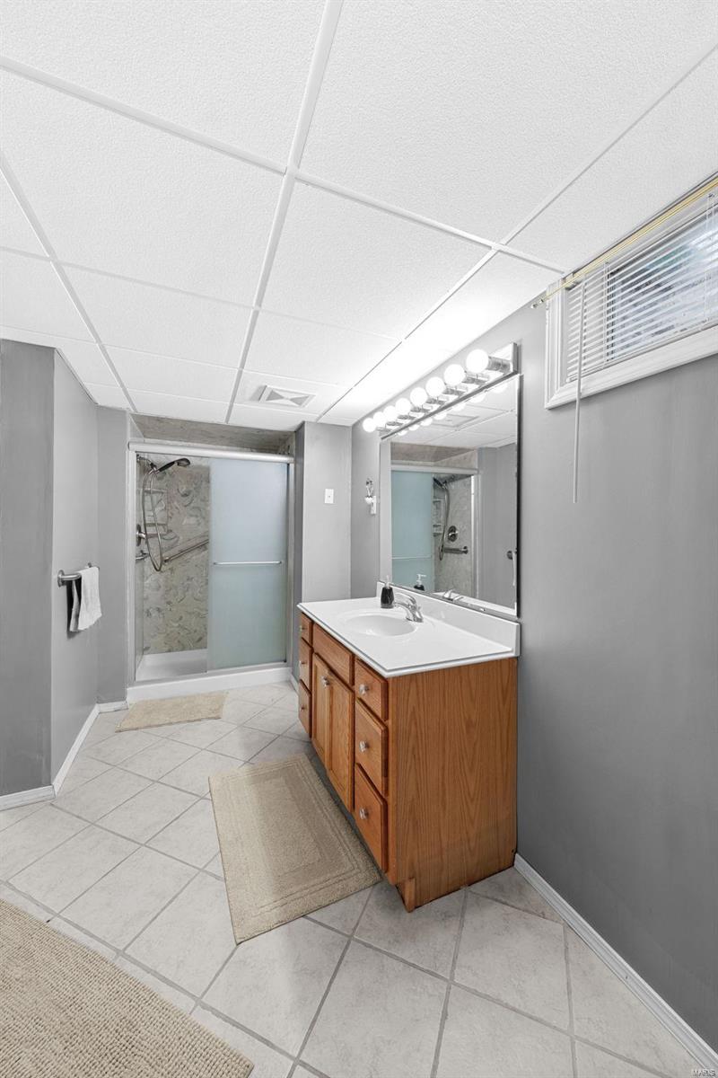 Lake Saint Louis, Missouri 63367, United States, 3 Bedrooms Bedrooms, ,3 BathroomsBathrooms,Residential,Pending,37773