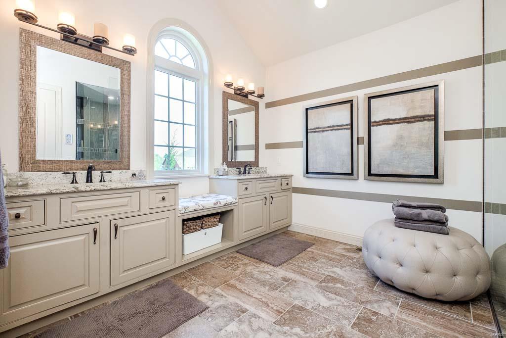 Enclave Bellerive Seven - Residential