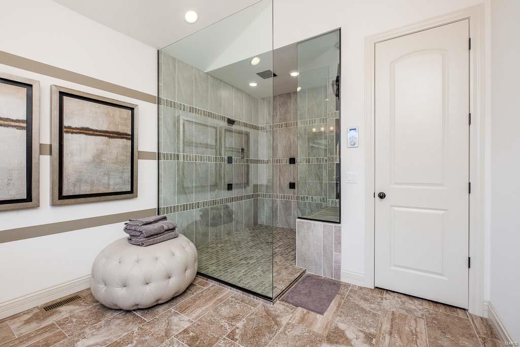 Enclave Bellerive Seven - Residential