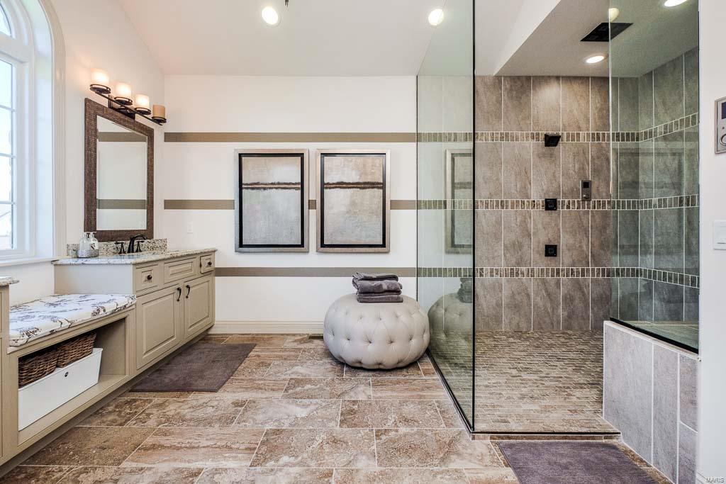 Enclave Bellerive Seven - Residential