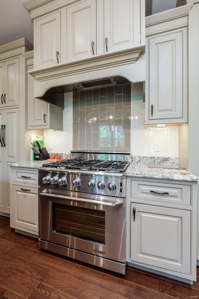 Enclave Bellerive Seven - Residential