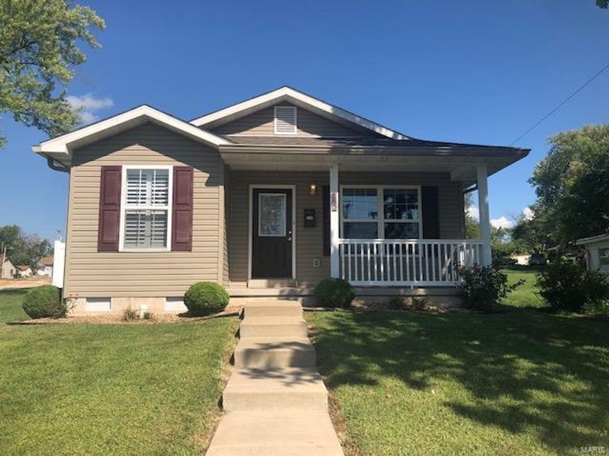 Cute bungalow right in the center of town! This home has been meticulously maintained by the owner. Carport & utility shed.