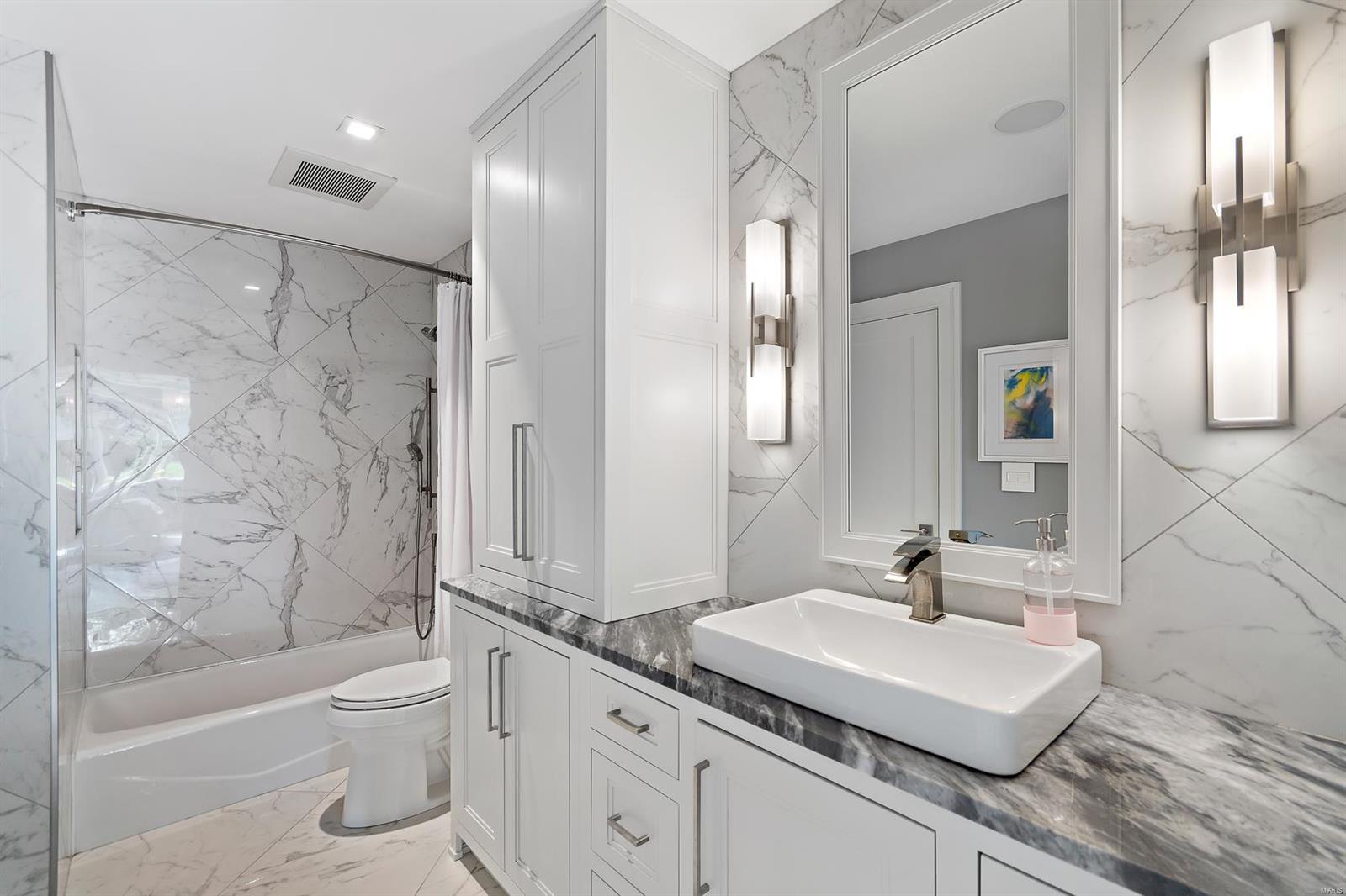 Meadowbrook Country Club Estates 3 - Residential