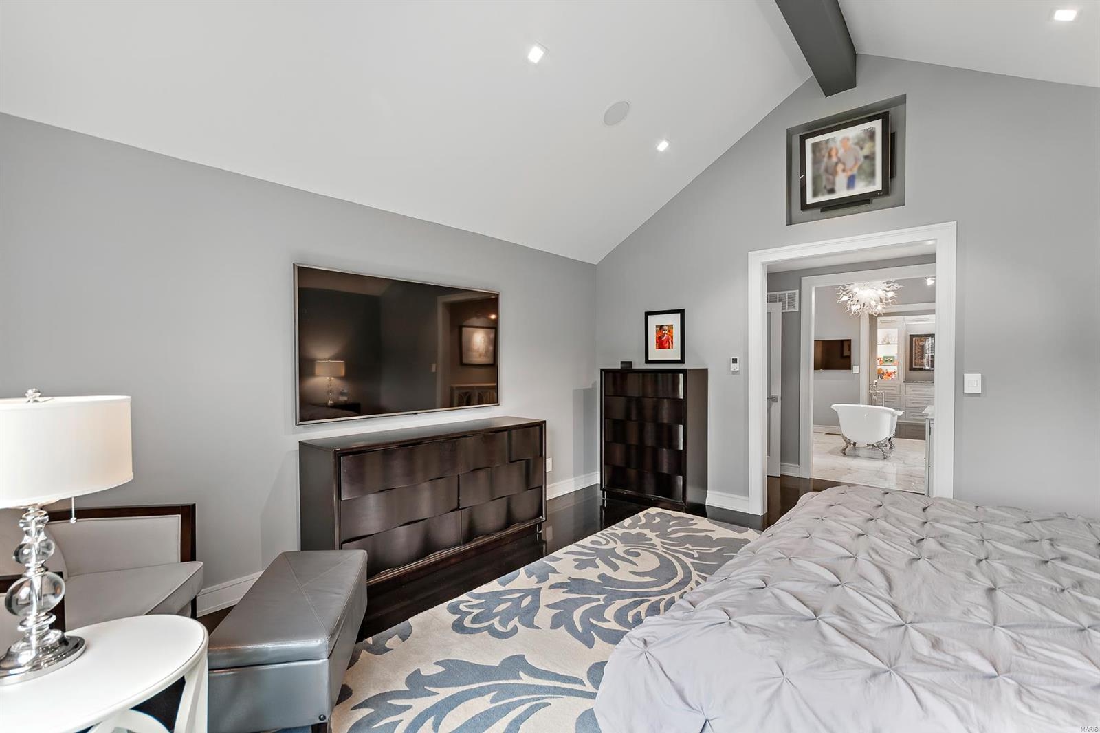 Meadowbrook Country Club Estates 3 - Residential