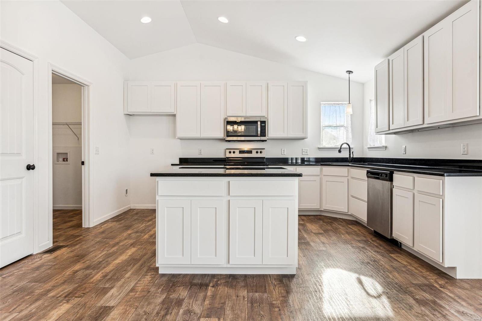 Auburn Lake Estates - Residential