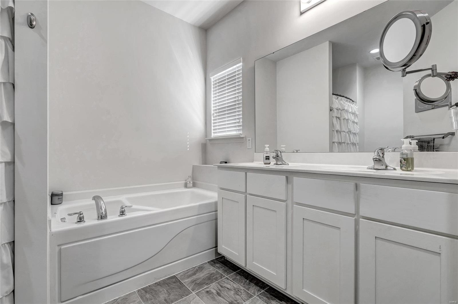 Foxwood Estates - Residential