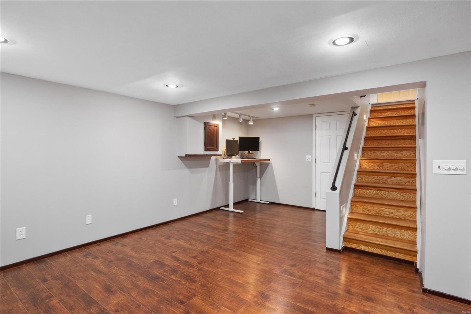 Quanal Court - Residential