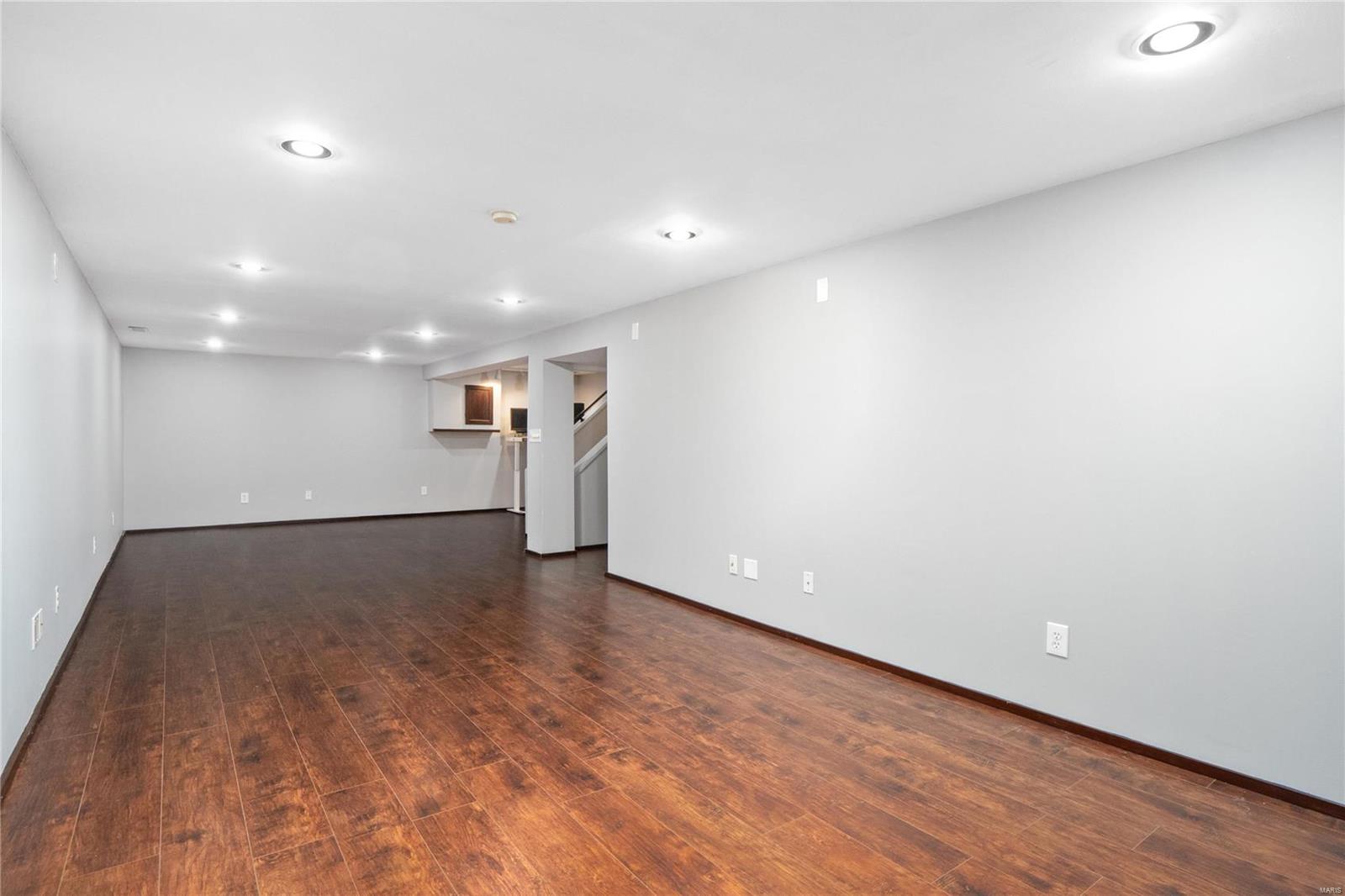 Quanal Court - Residential