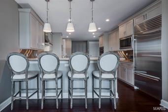 Crescent Condo - Residential