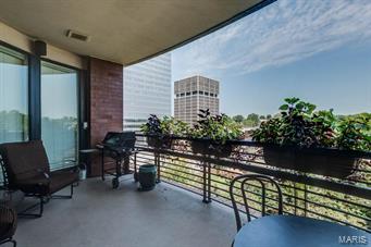Crescent Condo - Residential
