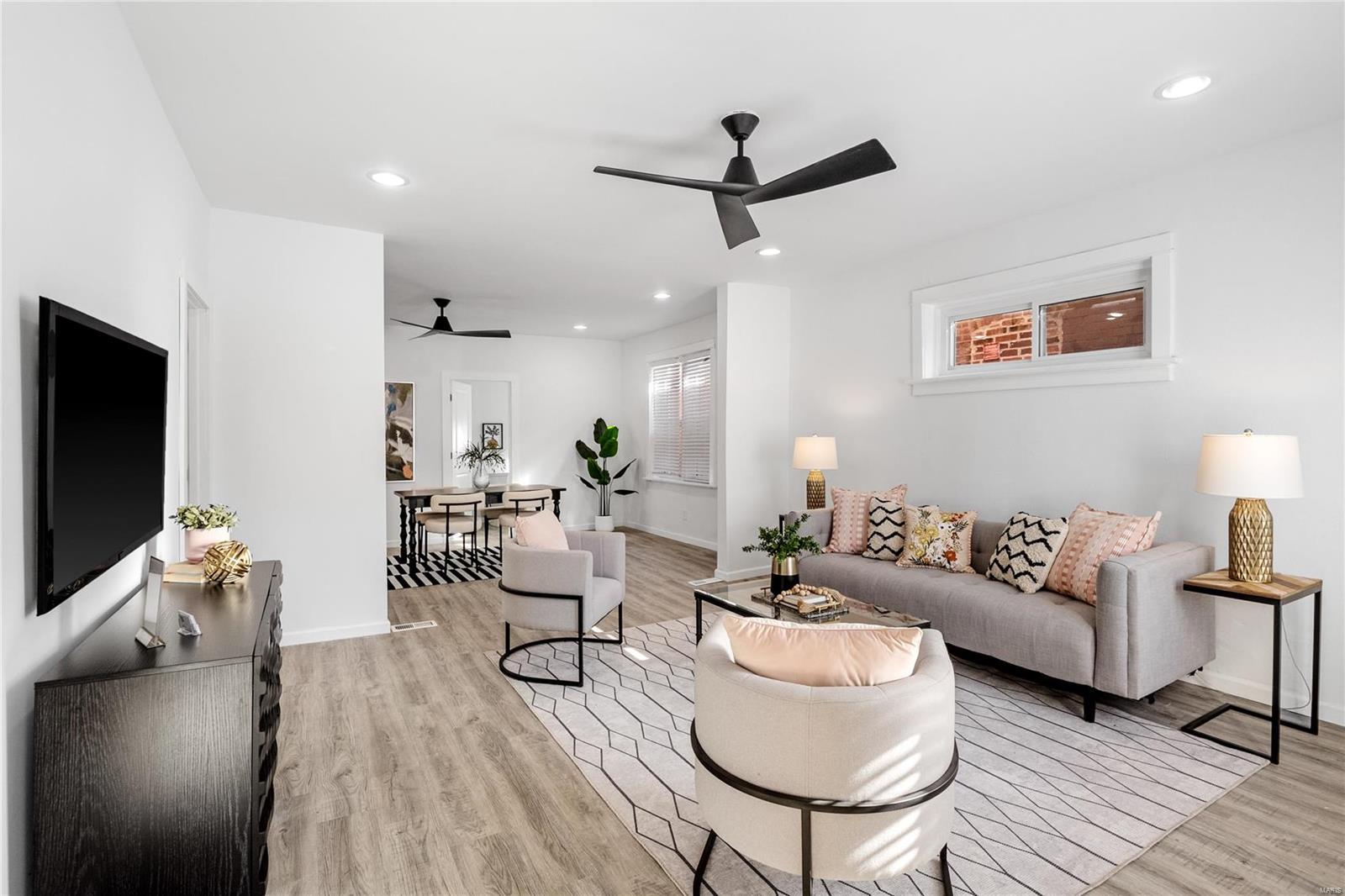 St Louis, Missouri 63111, United States, 3 Bedrooms Bedrooms, ,2 BathroomsBathrooms,Residential,Active,40207