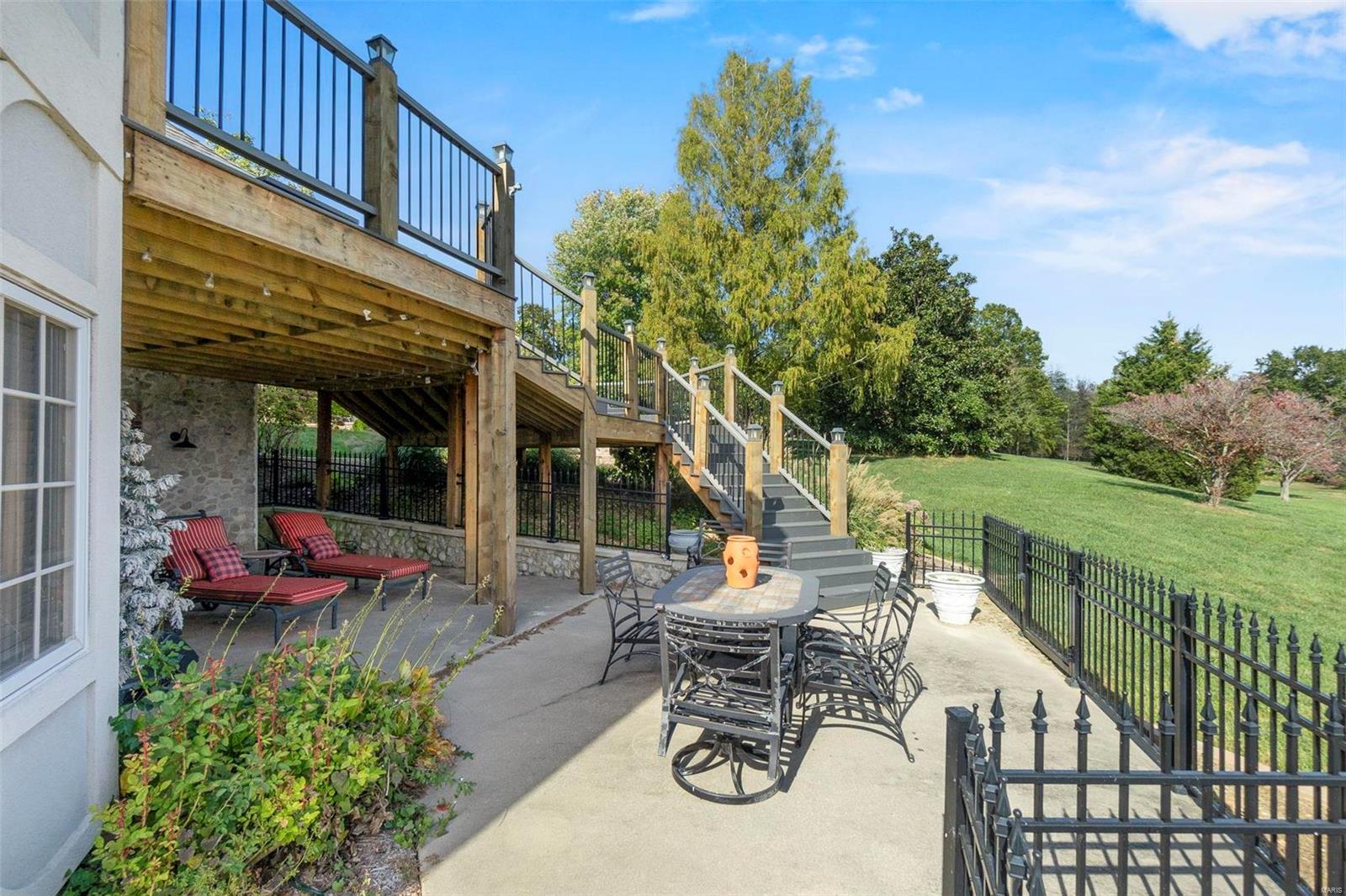 Dux Landing - Residential