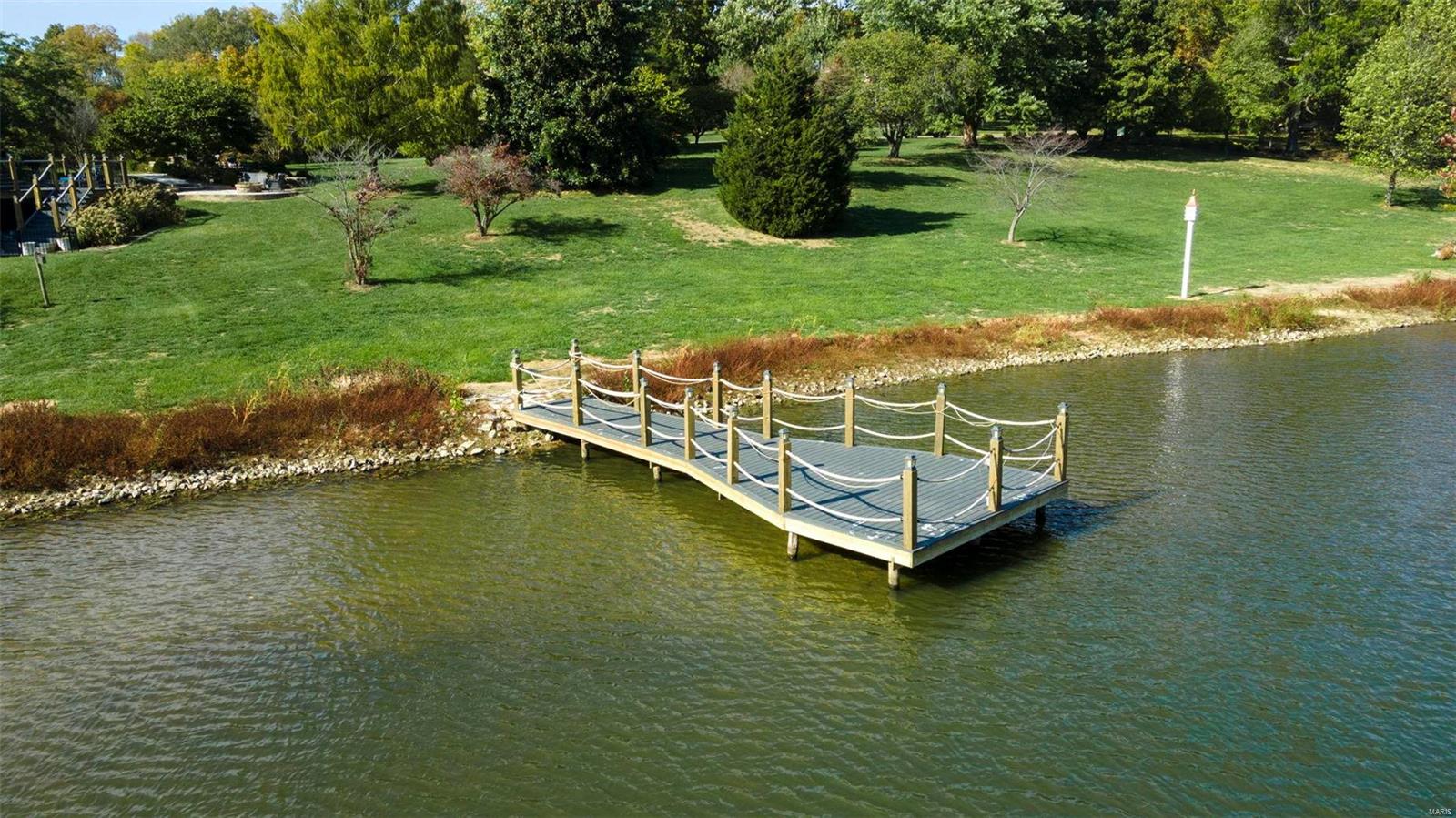 Dux Landing - Residential