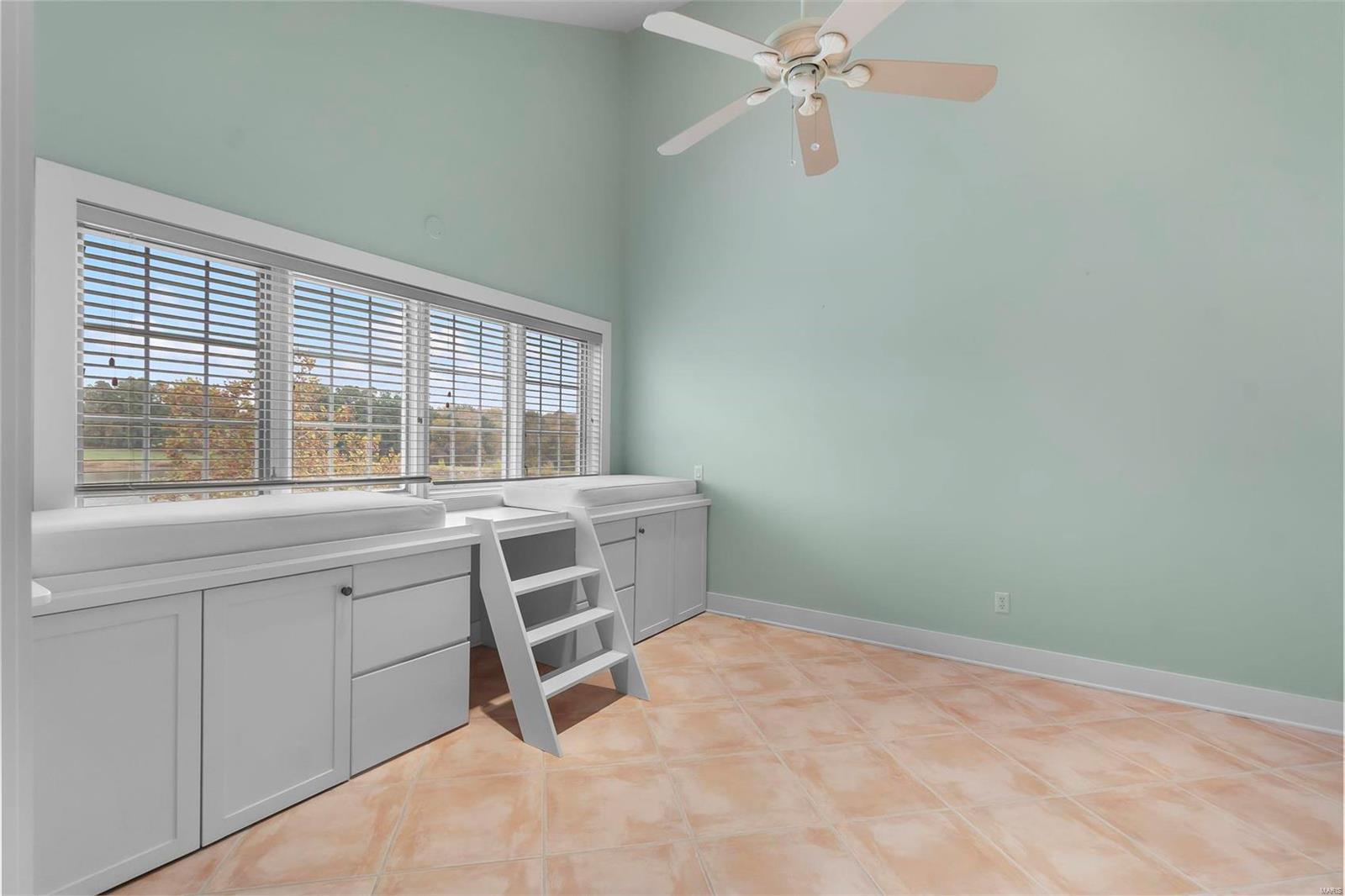 Dux Landing - Residential