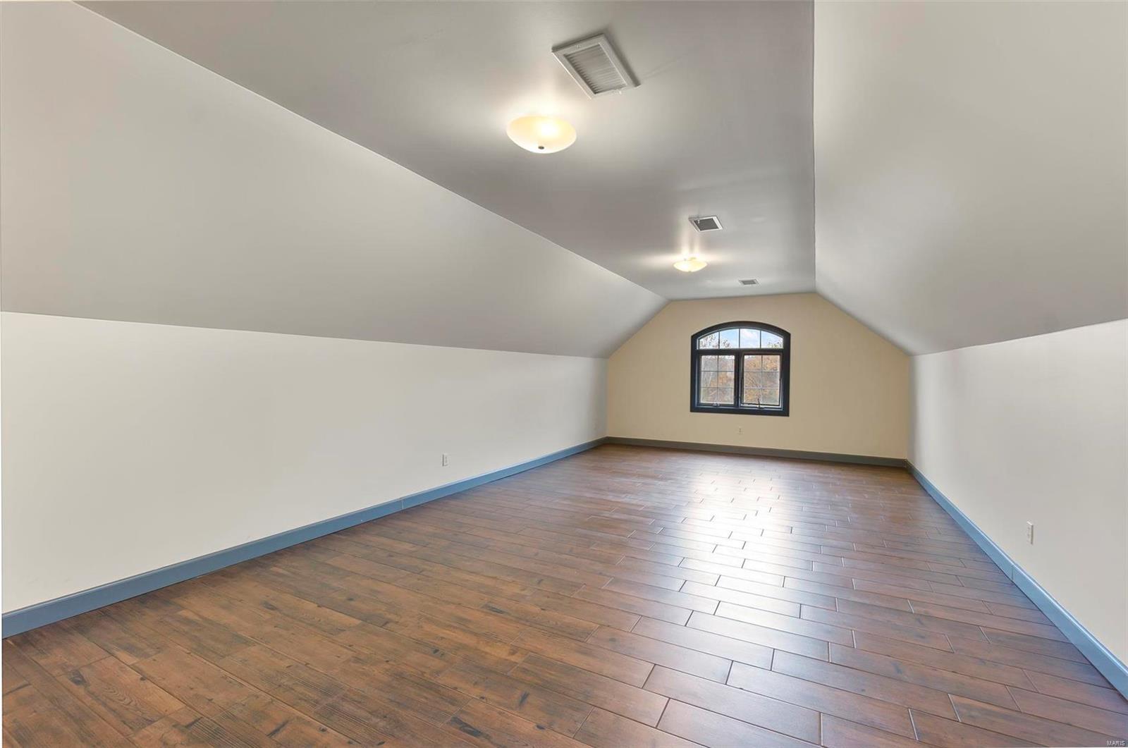 Dux Landing - Residential