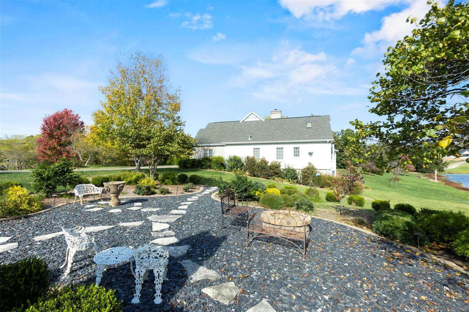 Dux Landing - Residential