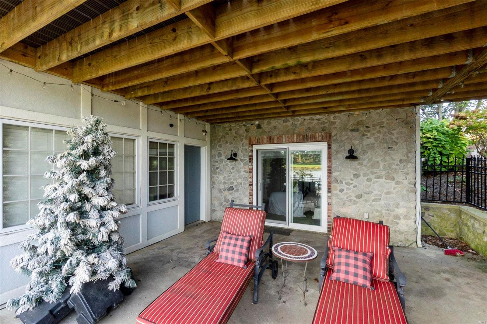 Dux Landing - Residential