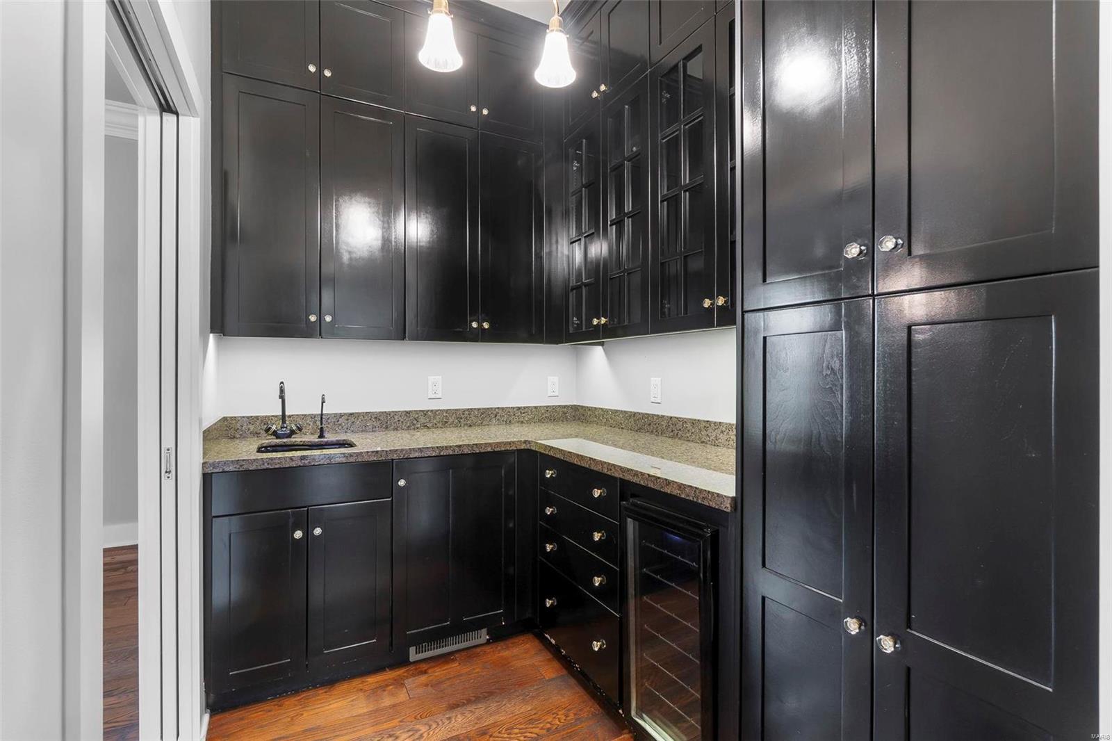 Dux Landing - Residential