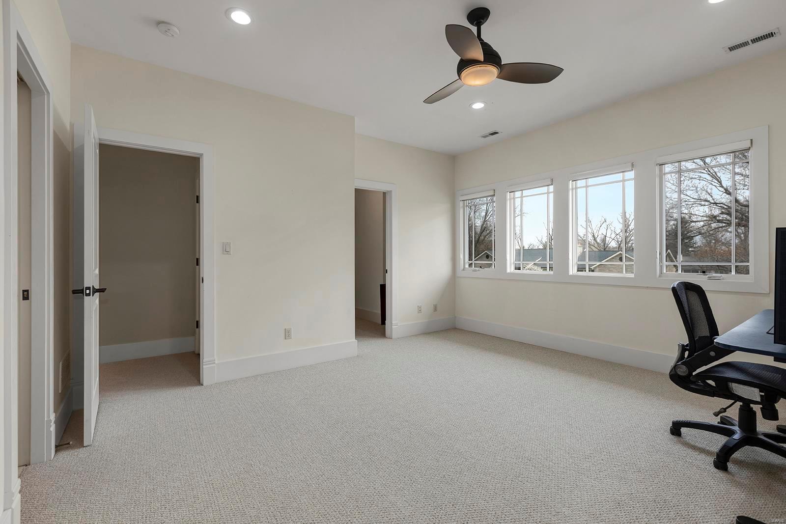 Stoneleigh Towers - Residential