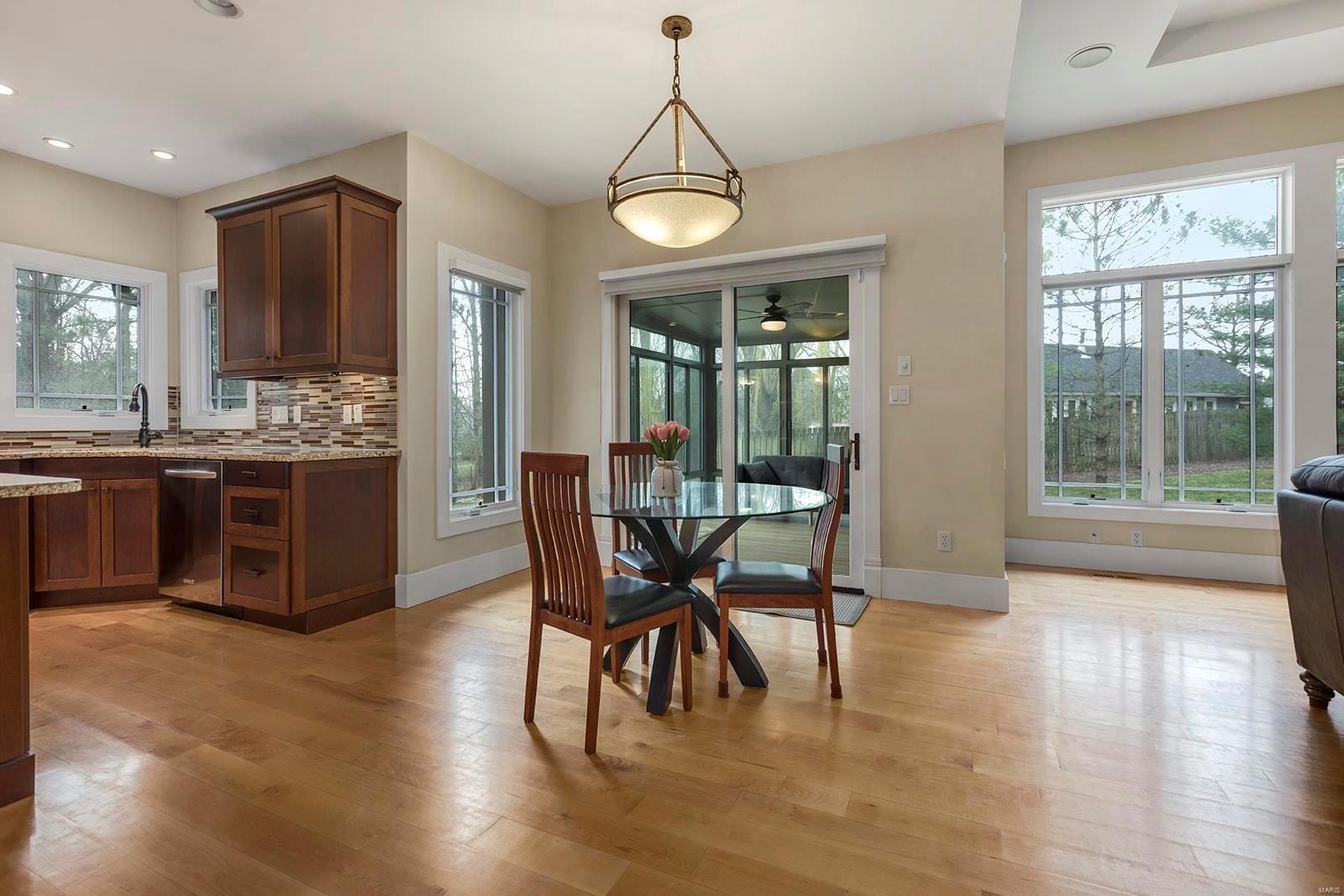 Stoneleigh Towers - Residential