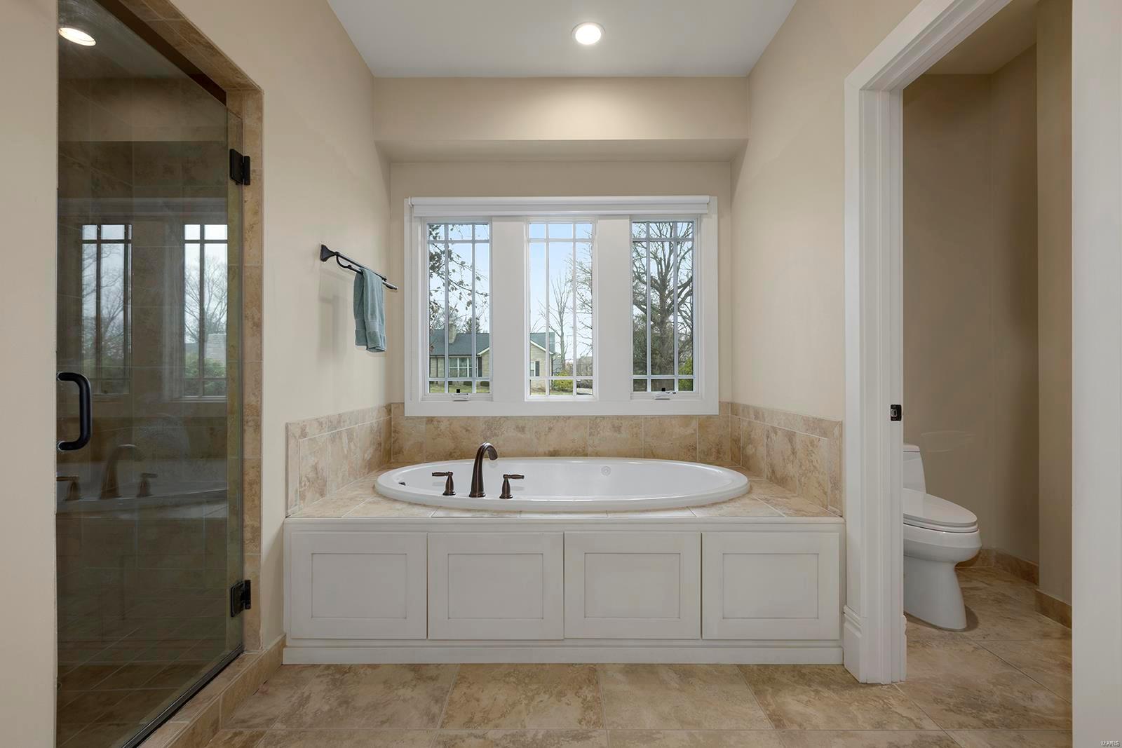 Stoneleigh Towers - Residential