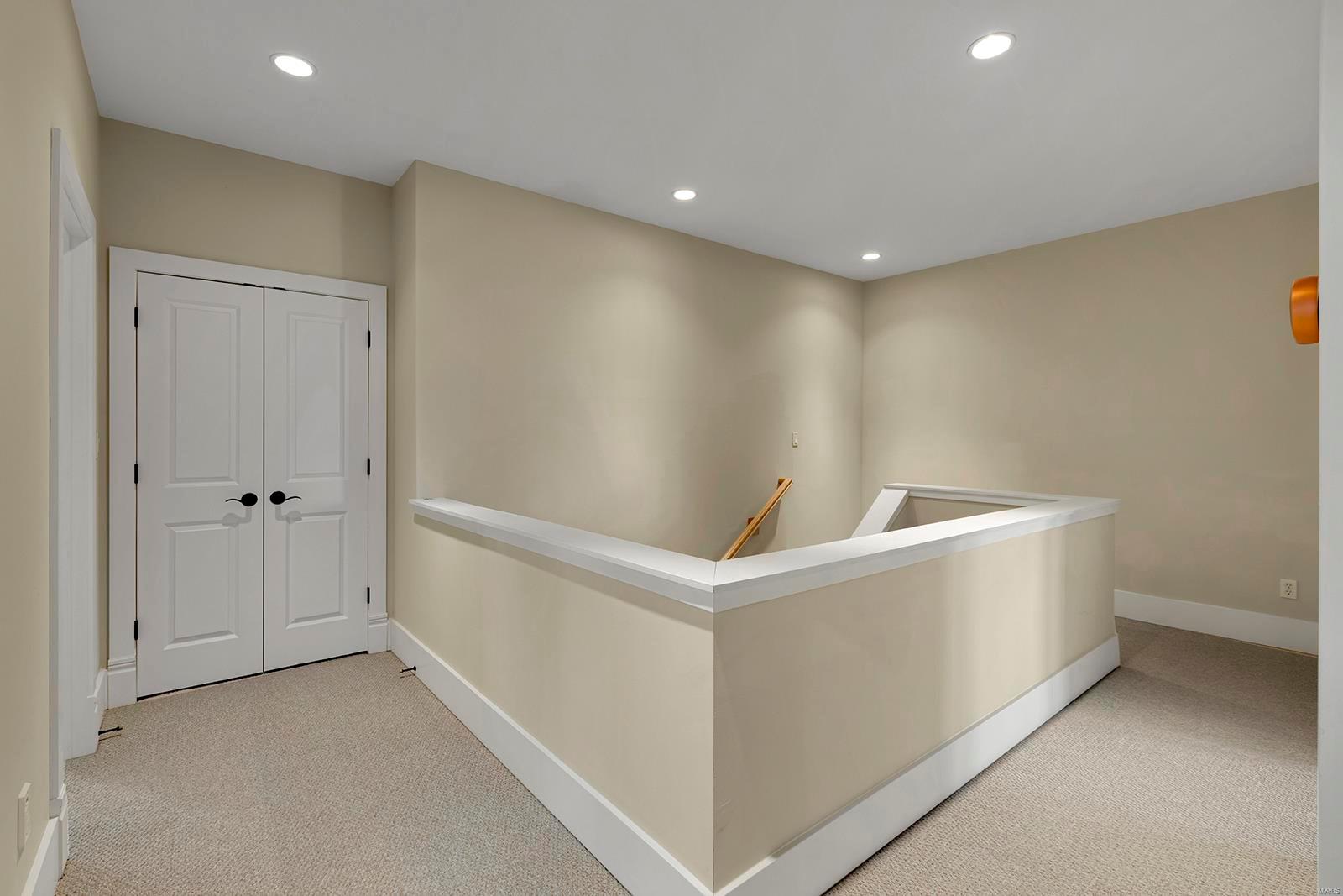 Stoneleigh Towers - Residential