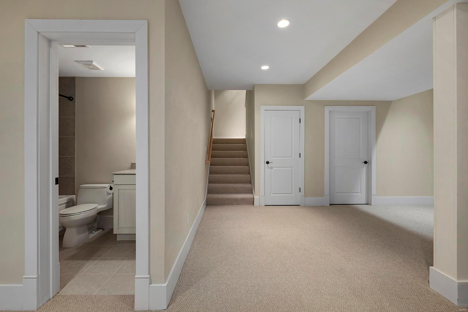 Stoneleigh Towers - Residential