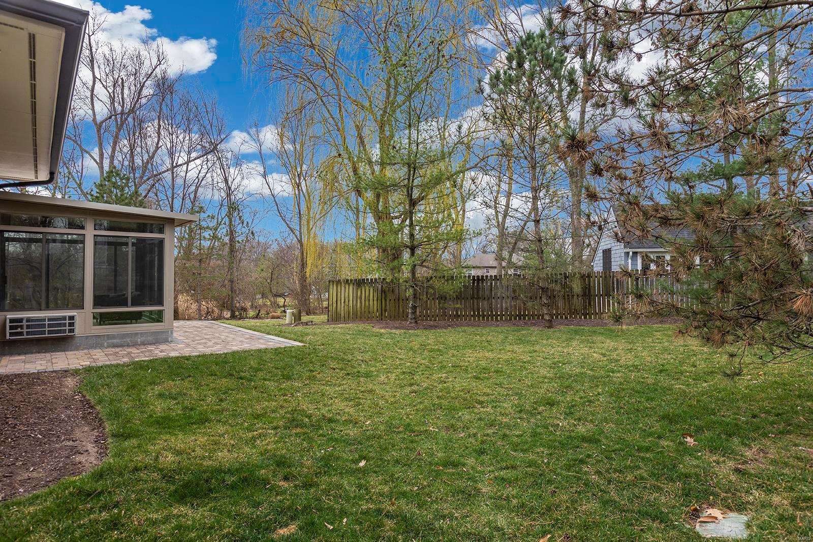 Stoneleigh Towers - Residential