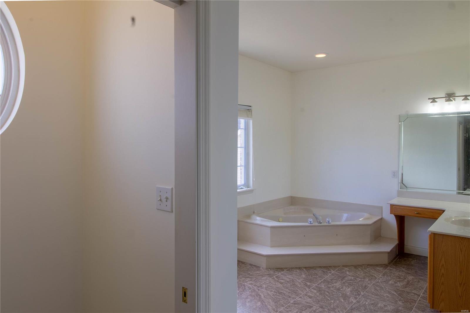 Wentzville, Missouri 63385, United States, 3 Bedrooms Bedrooms, ,2 BathroomsBathrooms,Residential,Active,126878