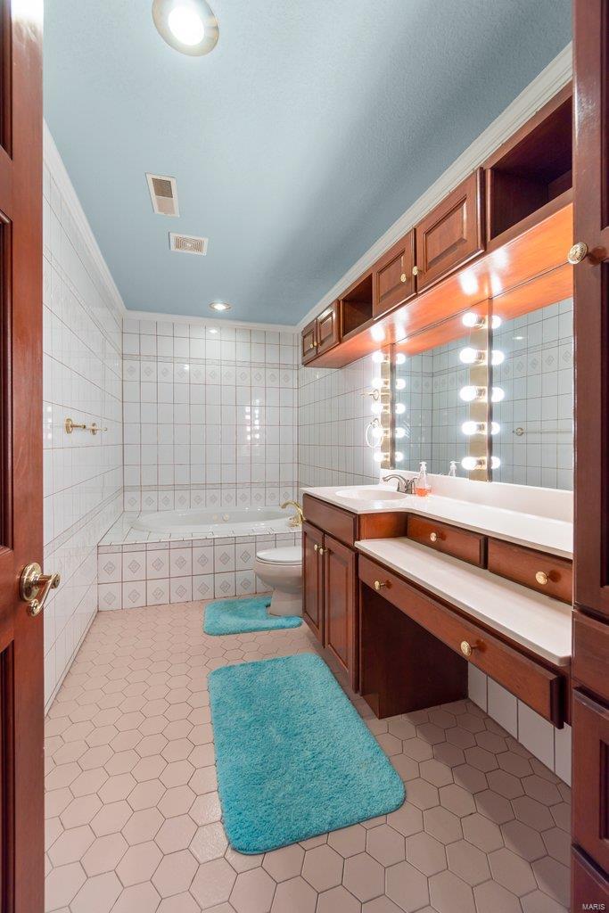 Windwood Lake - Residential