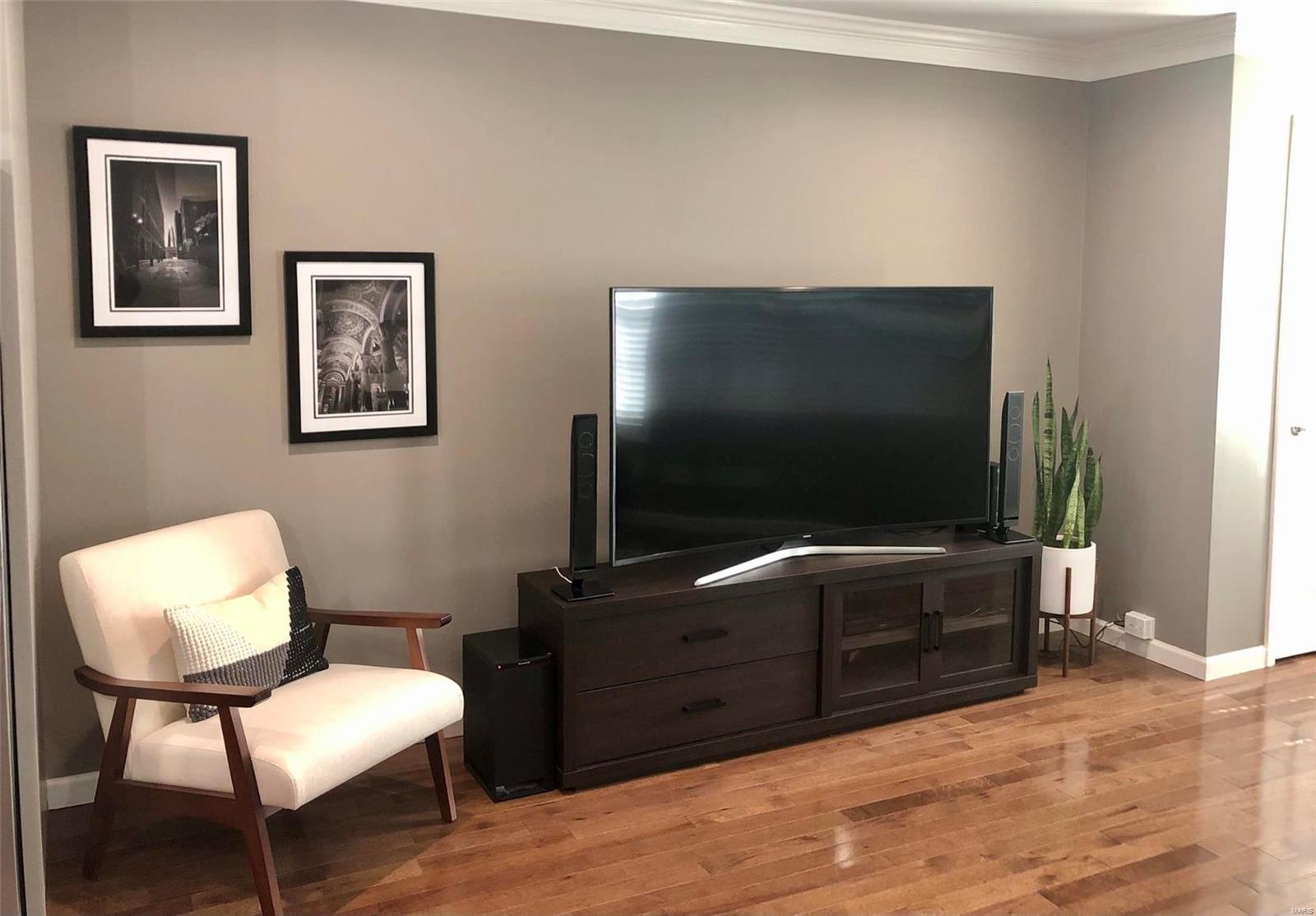 Van Buren Place Condos - Residential