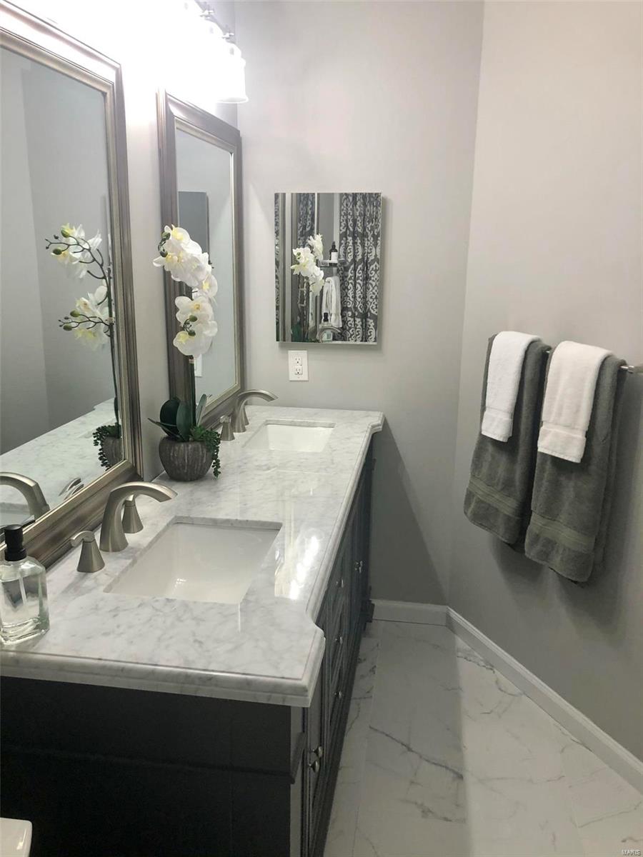 Van Buren Place Condos - Residential