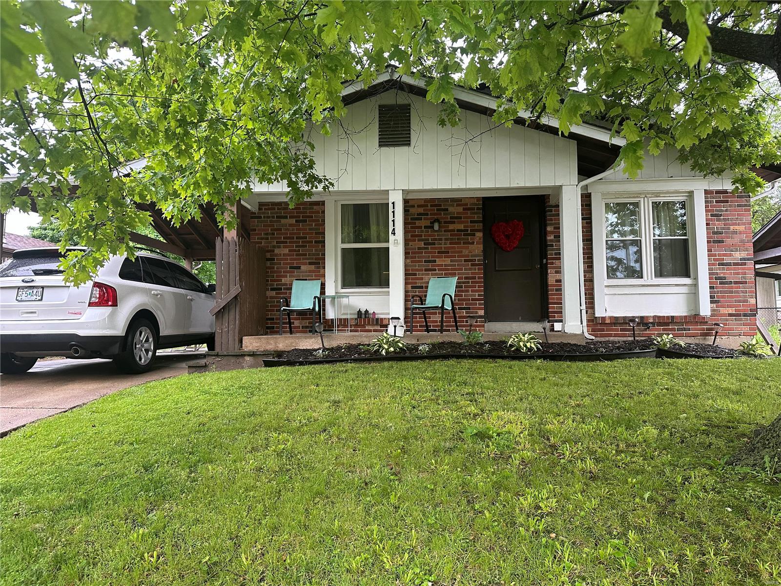 View Florissant, MO 63031 house