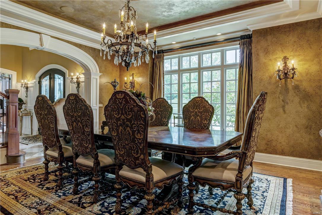 Town & Country Manor - Residential