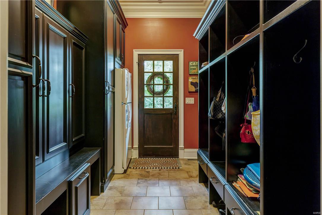 Town & Country Manor - Residential