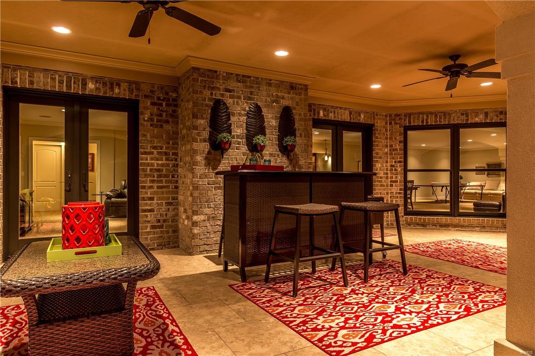 Town & Country Manor - Residential