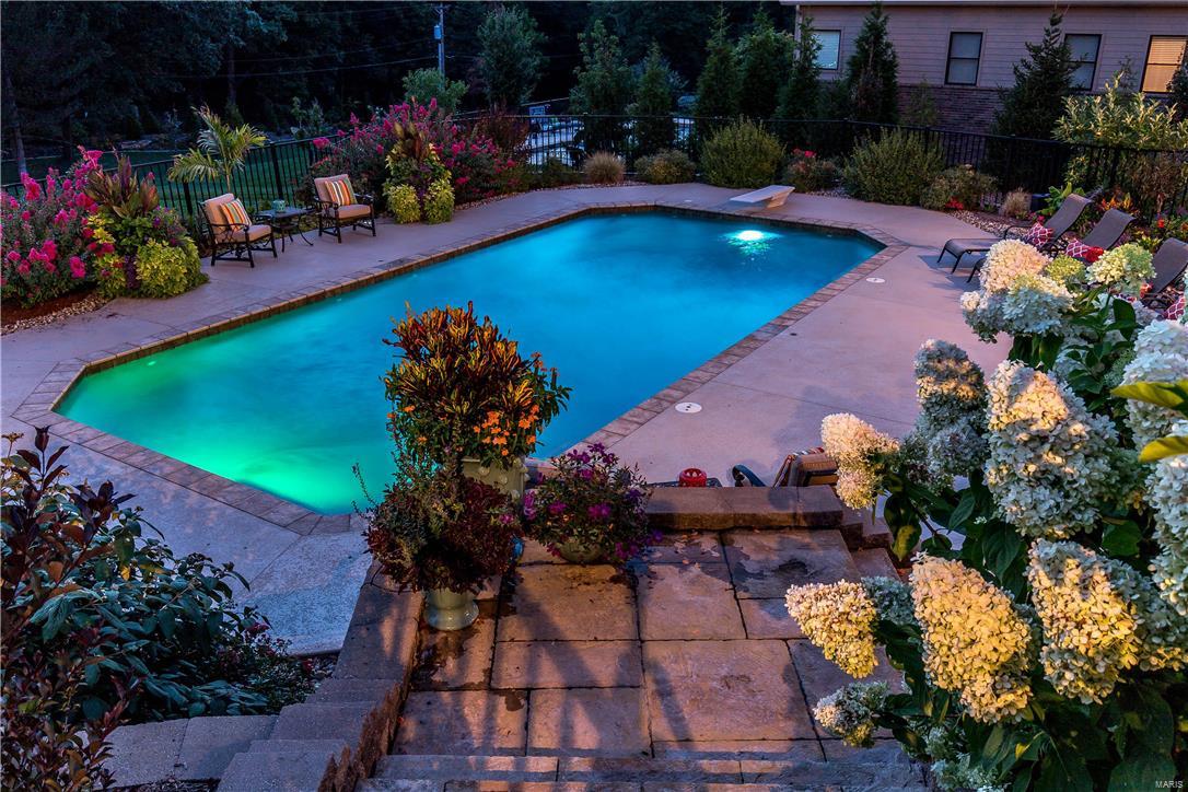 Town & Country Manor - Residential