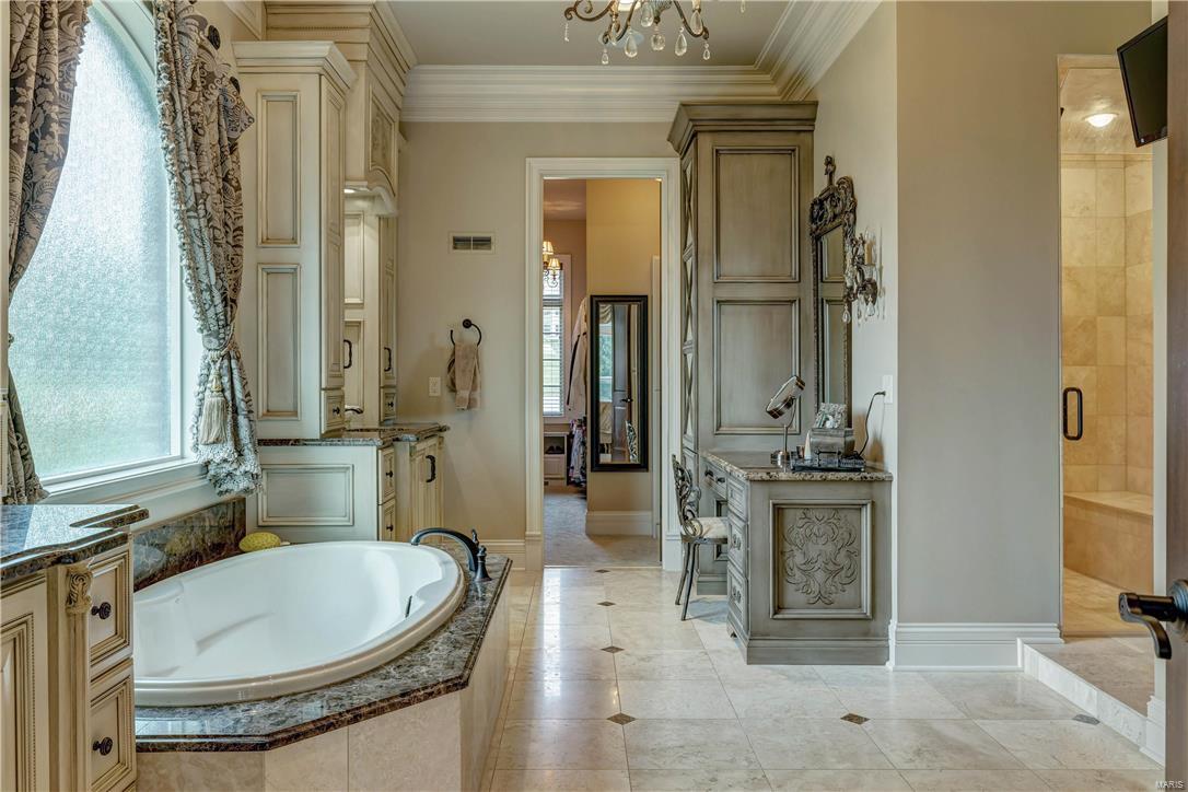 Town & Country Manor - Residential